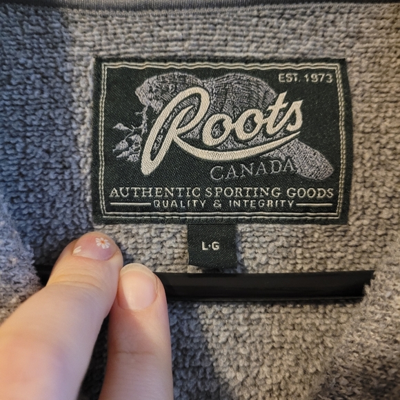 Vintage Roots Pullover - Picture 3 of 5